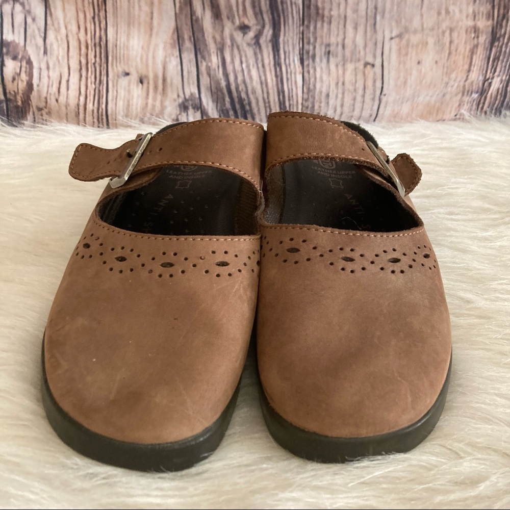 Fly Flot Clogs - Picture 2 of 11